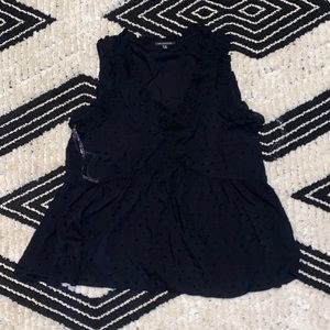 Women’s size Medium black top, never worn!